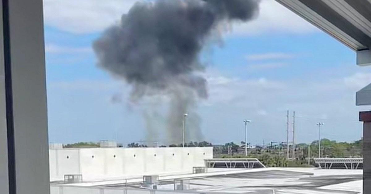 Plane crashes onto highway in Boca, Raton, Florida 'killing two people' | News US