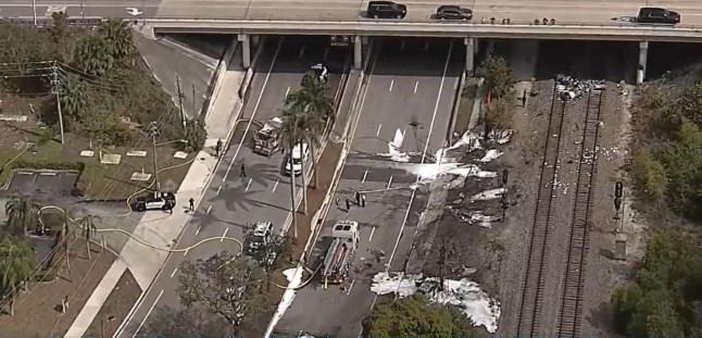 Small plane crash. Boca Raton, Florida (Picture: WFLA News 8)