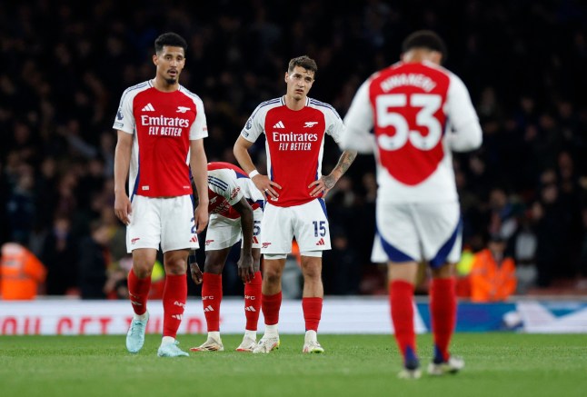 Soccer Football - Premier League - Arsenal v Crystal Palace - Emirates Stadium, London, Britain - April 23, 2025 Arsenal's William Saliba and Jakub Kiwior look dejected after the match Action Images via Reuters/Peter Cziborra EDITORIAL USE ONLY. NO USE WITH UNAUTHORIZED AUDIO, VIDEO, DATA, FIXTURE LISTS, CLUB/LEAGUE LOGOS OR 'LIVE' SERVICES. ONLINE IN-MATCH USE LIMITED TO 120 IMAGES, NO VIDEO EMULATION. NO USE IN BETTING, GAMES OR SINGLE CLUB/LEAGUE/PLAYER PUBLICATIONS. PLEASE CONTACT YOUR ACCOUNT REPRESENTATIVE FOR FURTHER DETAILS..