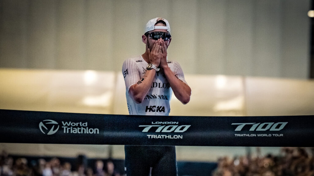 Sam Laidlow wins T100 London 2024 photo credit PTO