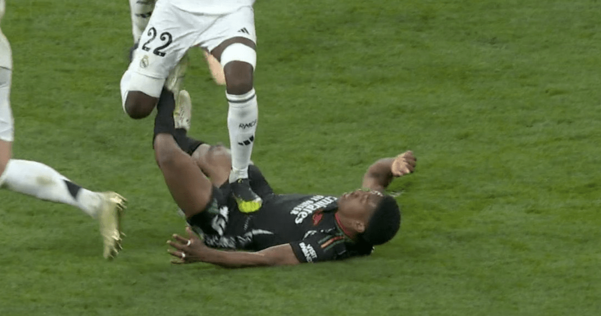 Arsenal fans furious Real Madrid wasn't sent off for 'stamp' on Myles Lewis-Skelly | Football