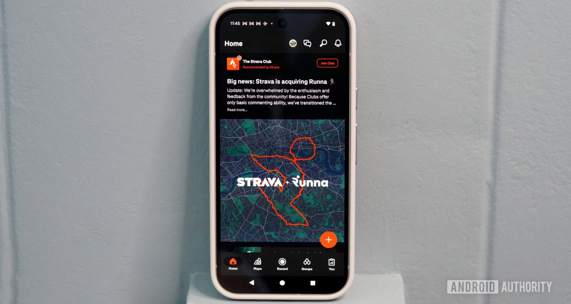 A users Strava app displays a Runna Acquisition screen.