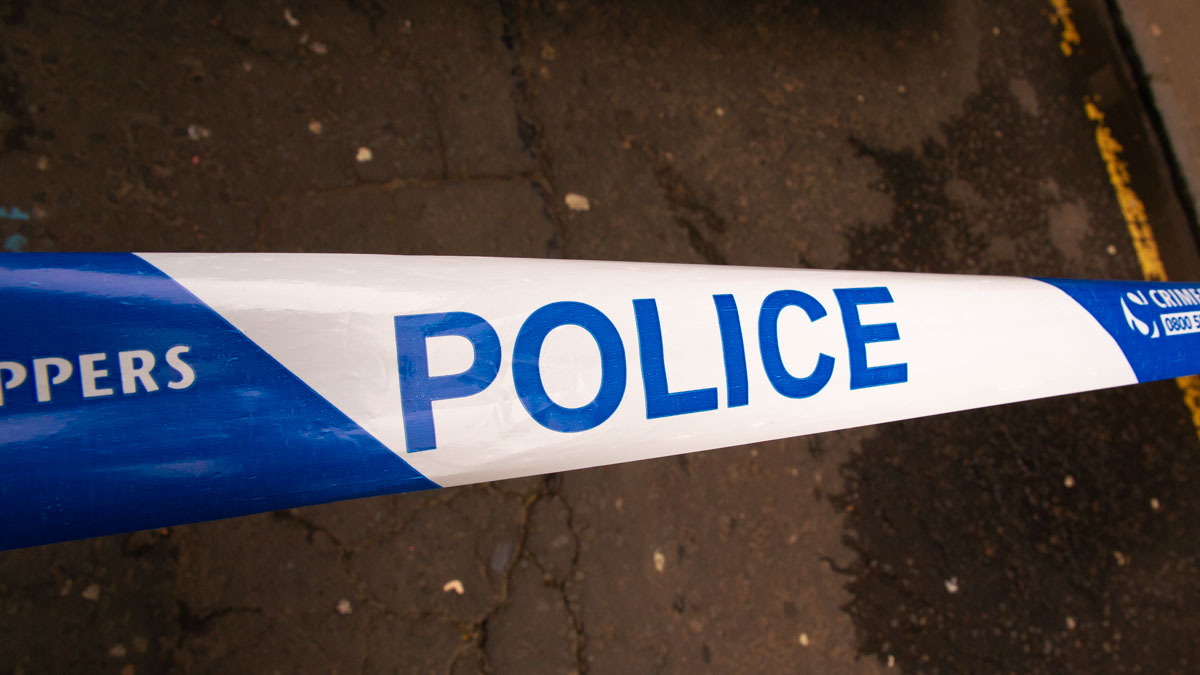 Bomb squad called to Loganlea Gardens after suspicious item found