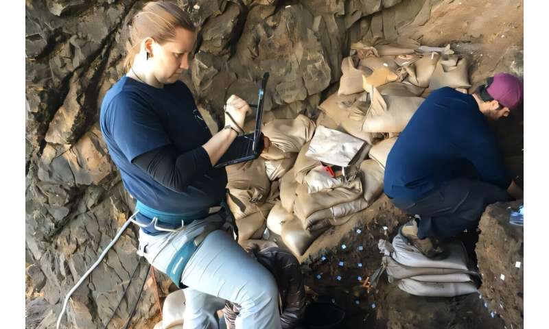 Ancient tools from a South African cave reveal connections between prehistoric people