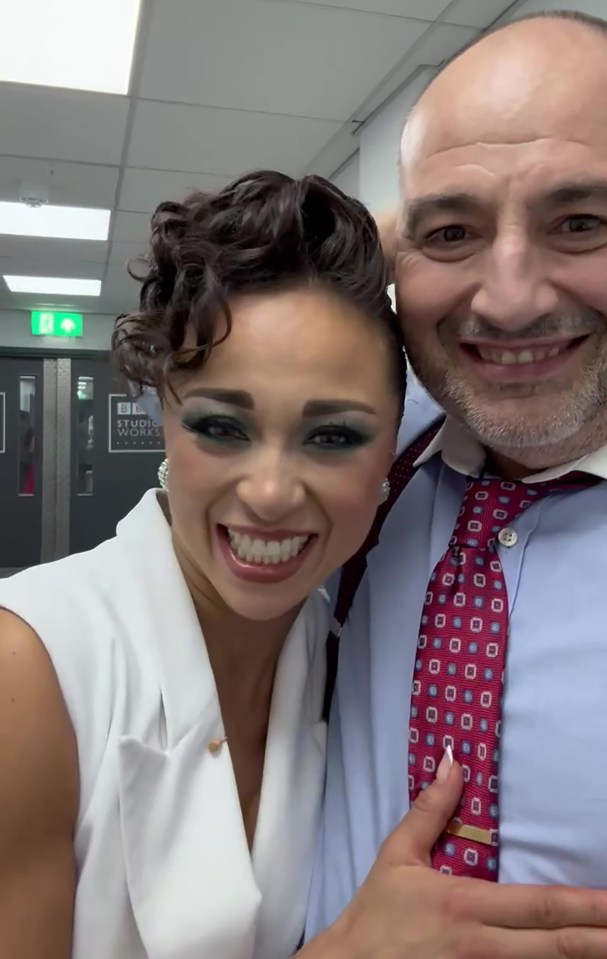 Katya Jones and Wynne Evans in a selfie, explaining a misunderstanding.