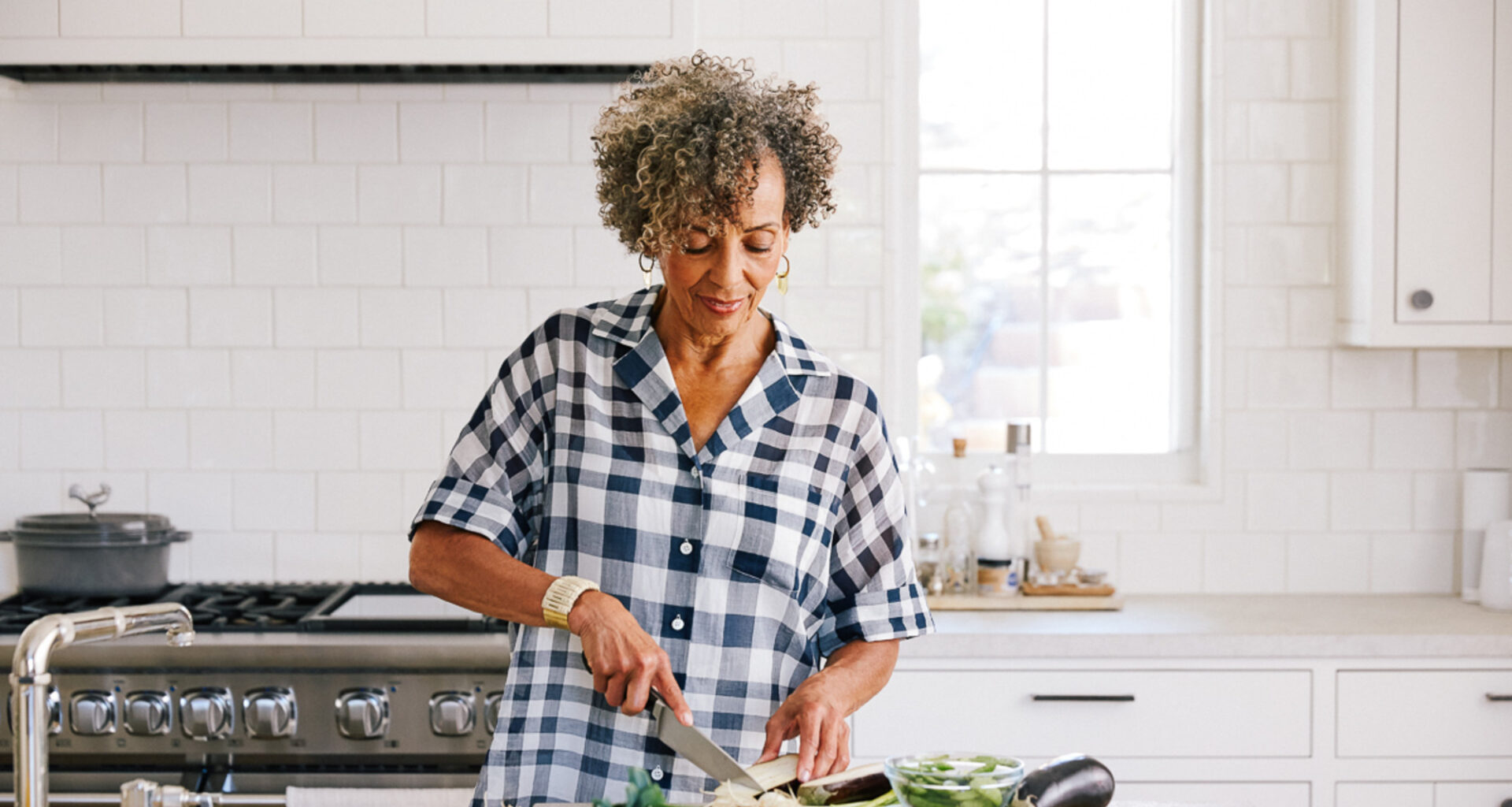 There Are 12 Hallmarks Of Aging — This Vitamin May Improve All Of Them - MindBodyGreen