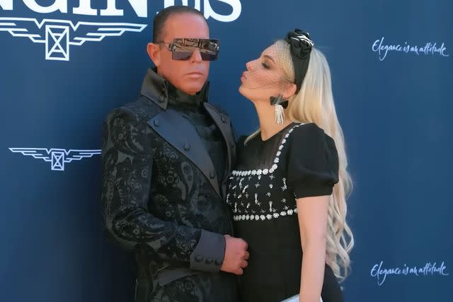 Michael Lavarone and wife Jules Lavarone. Courtesy of Netflix© 2025