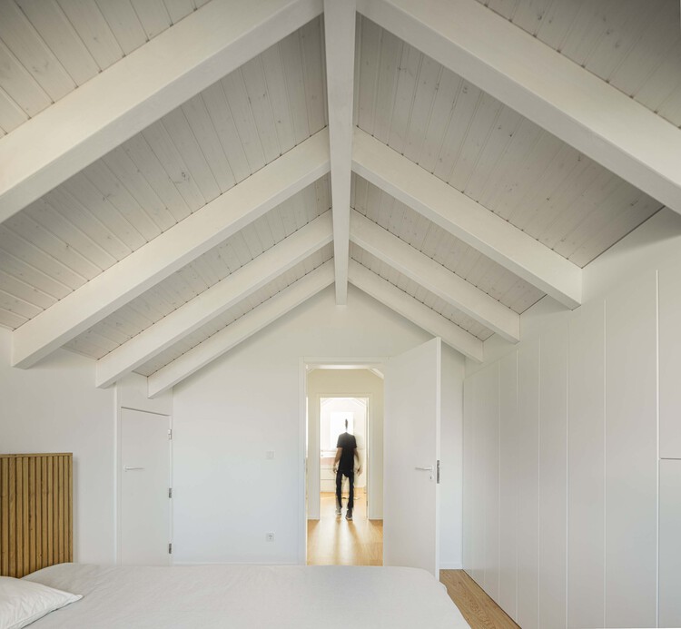 Clara House  / M2.senos arquitectos - Interior Photography, Wood, Bedroom, Beam