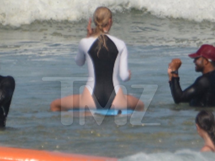 0417-Ivanka-Trump-Surfing-Costa-Rica-SUB-4