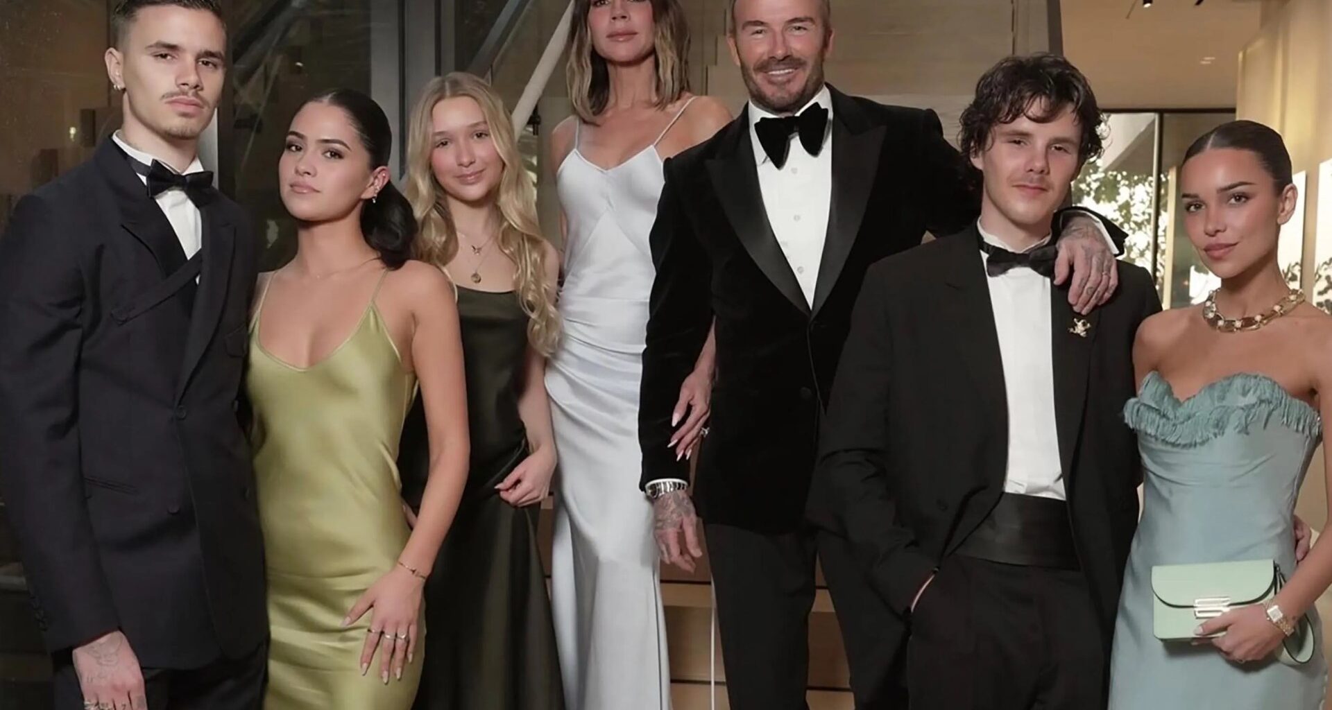 David Beckham kicks off 50th birthday celebrations with family & pals at stylish black-tie party in Miami – The Sun
