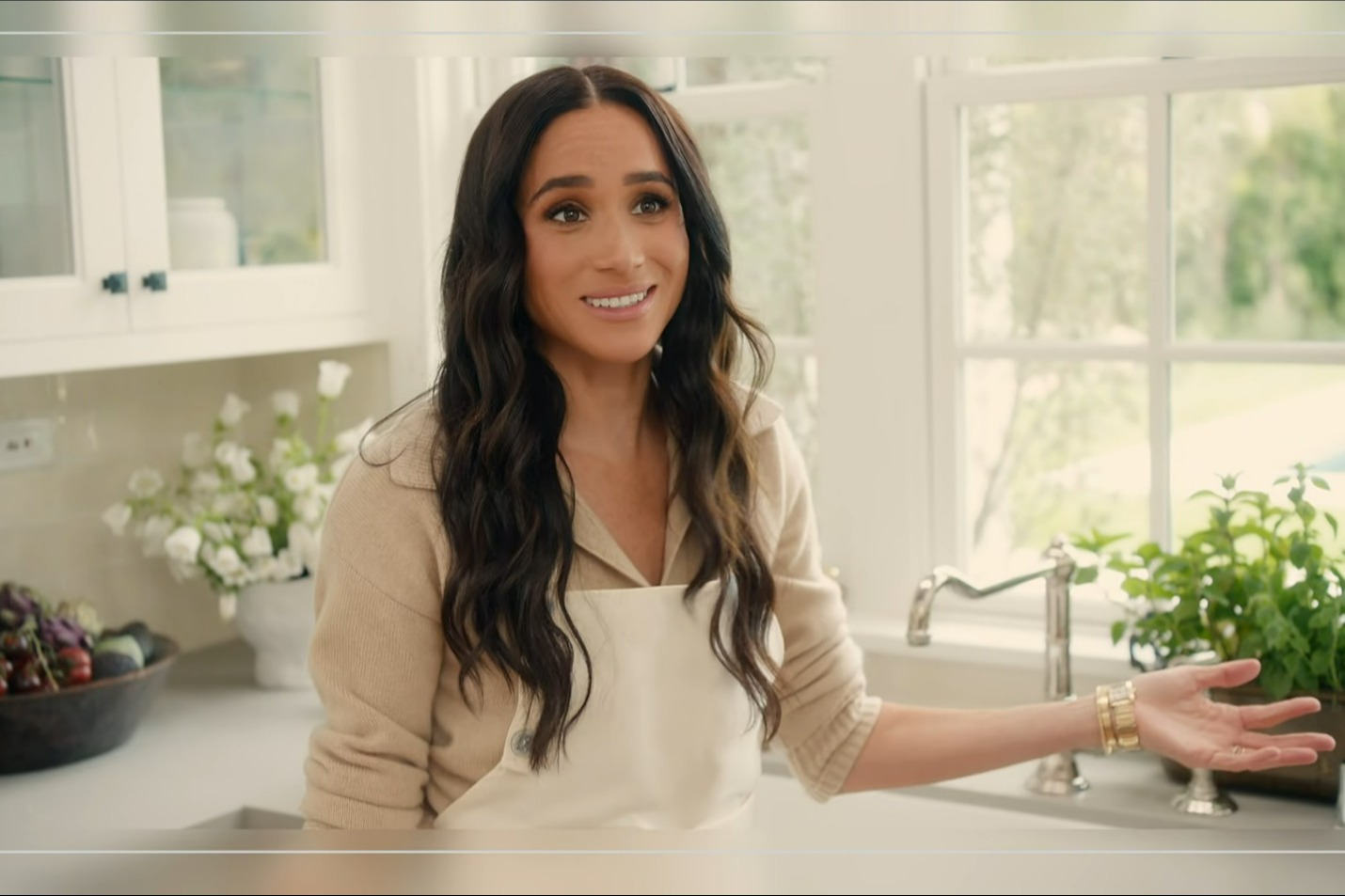Meghan Markle plunged into ANOTHER 'copycat' row as writer spots 'striking similarities' between her book & Netflix show