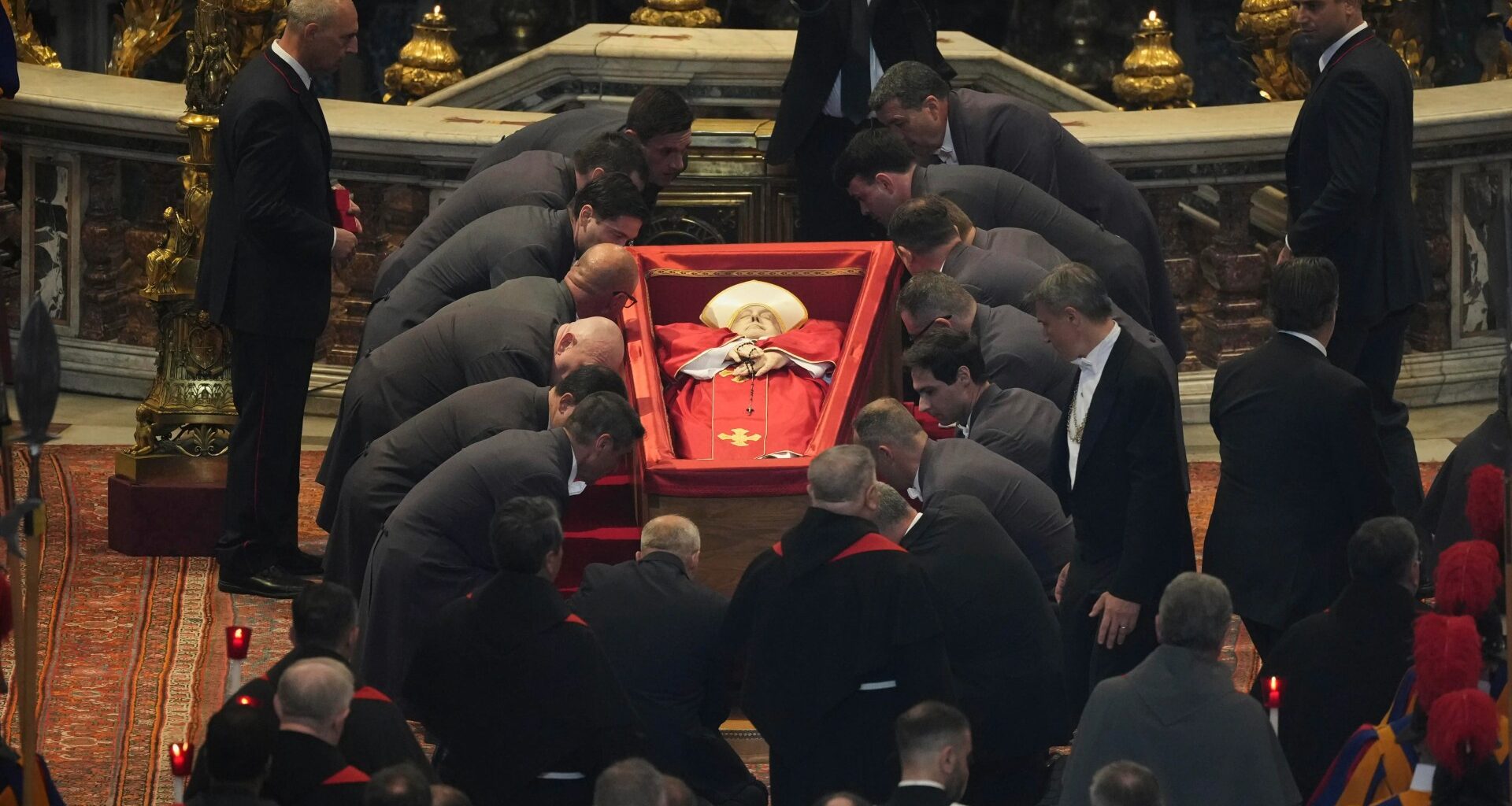 Fury from mourners at Pope Francis’ lying in state over ghouls snapping selfies next to open casket
