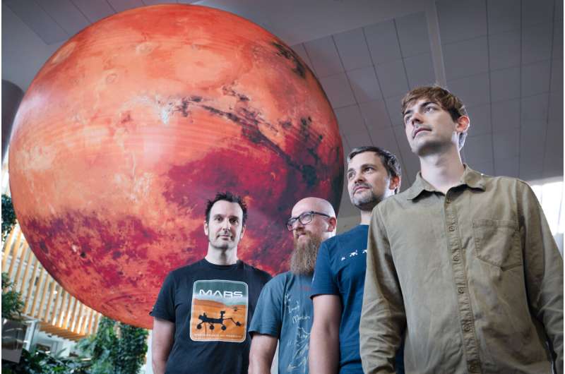 Crystal clues on Mars point to watery and possibly life-supporting past