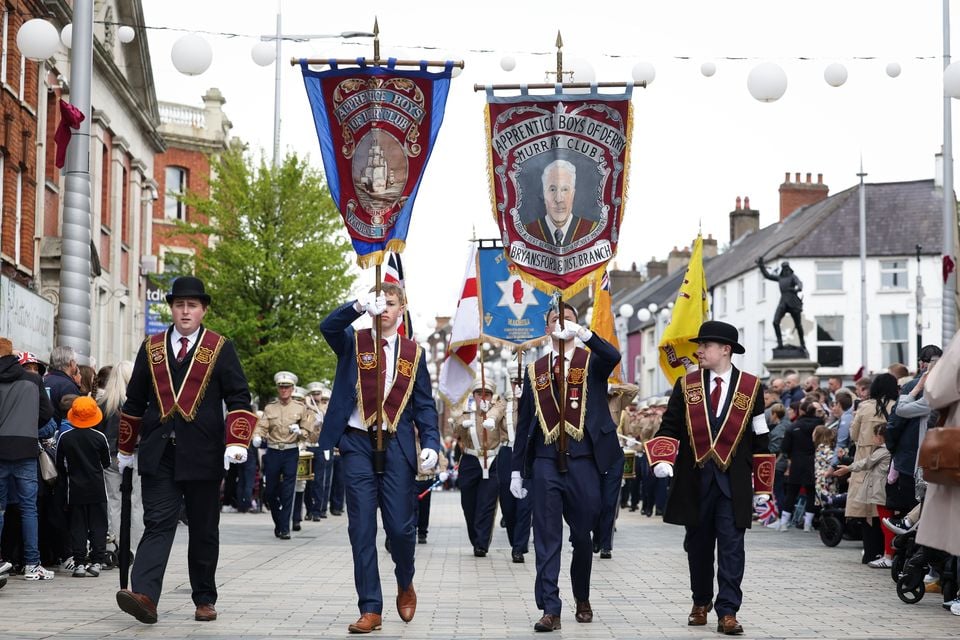 General view of the main Apprentice Boys of Derry parade as it makes its way through the centre of Lisburn. Photo by Kelvin Boyes/Press Eye.