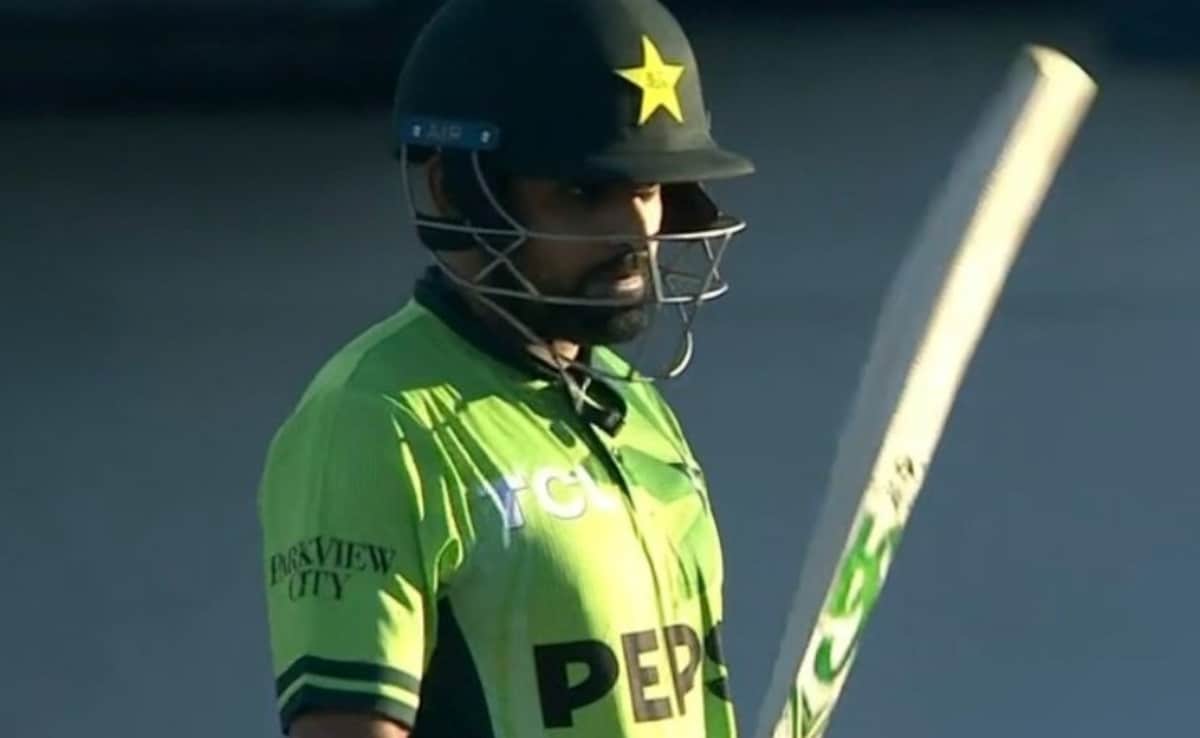 "Ego Issue Or Too Shy...": Pakistan Great Gives Scathing Verdict On Babar Azam
