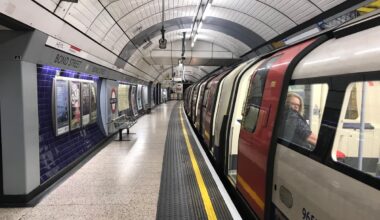London travel news LIVE: Severe delays on the Jubilee line - London Evening Standard