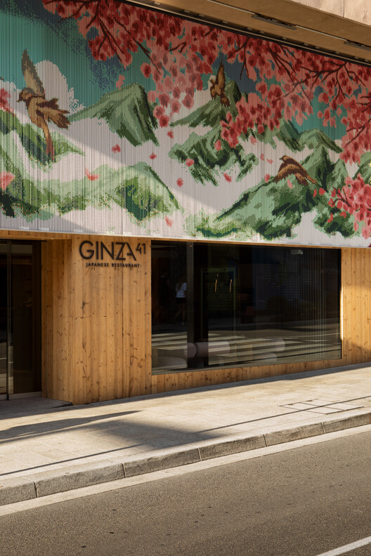 Facade as Identity: Exploring the Influence of Metallic Cladding on Design Expression - Image 6 of 8