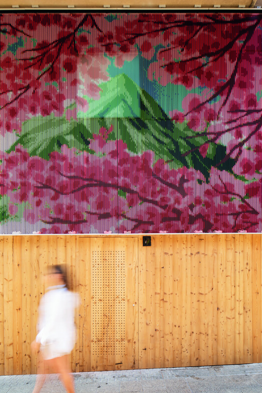 Facade as Identity: Exploring the Influence of Metallic Cladding on Design Expression - Image 8 of 8