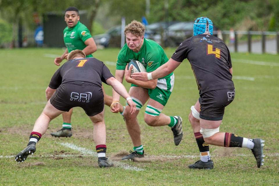 Wharfedale, who look to break through the Sheffield backline, couldn't conclude the season with a victory in South Yorkshire. Pic: John Burridge