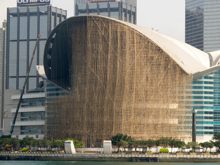 From Common Sight to Cultural Symbol: The Rise and Decline of Bamboo Scaffolding in Hong Kong - Image 1 of 20