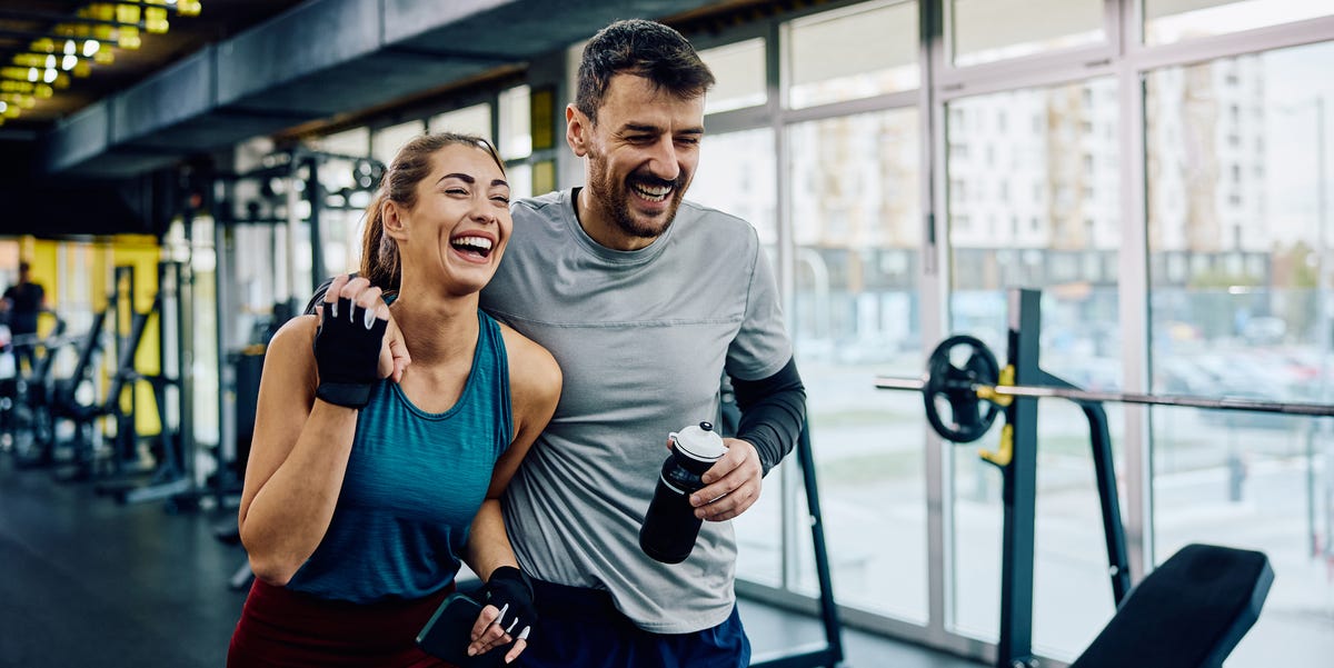 5 things you and your husband must do differently in the gym, according to your physiological differences