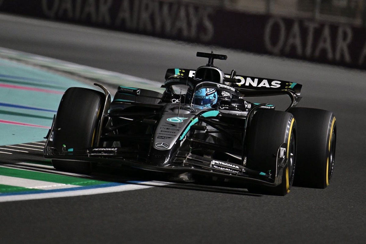 Mercedes laments "worst performance of the season" as George Russell's tyres ‘fell off a cliff’ 