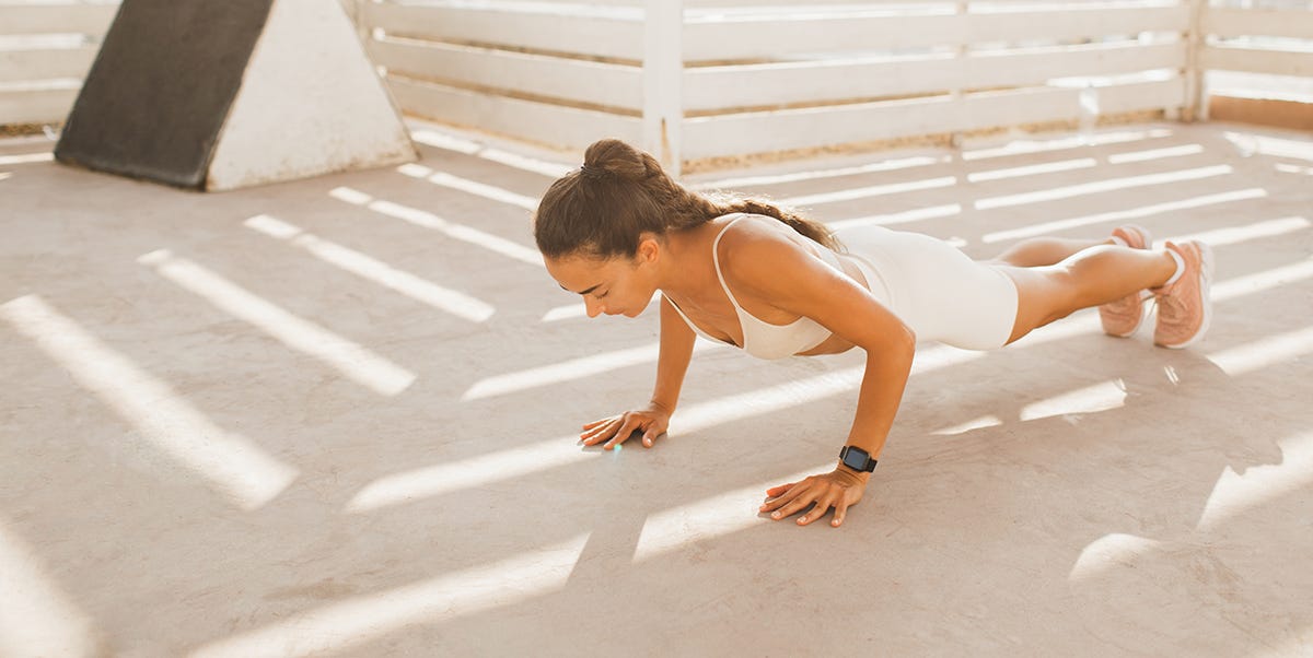 How Many Push-Ups Should Women Do For Health, Longevity, Fitness?