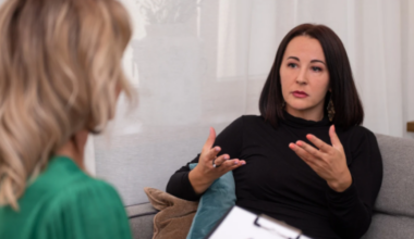 People share 22 mic-drop moments their therapist said to them