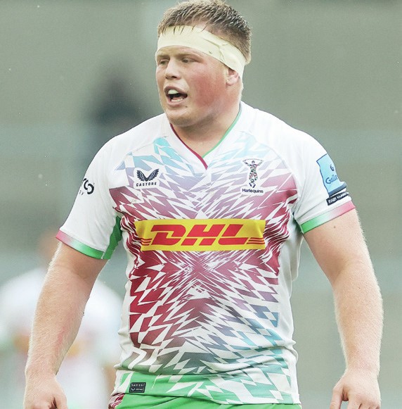 The baby-faced assassin who has his sights set on England