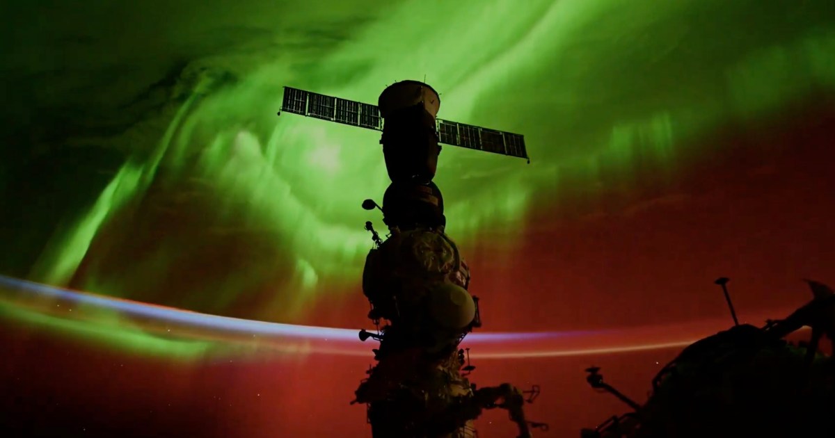 Stunning Earth Day time-lapse captures aurora glow