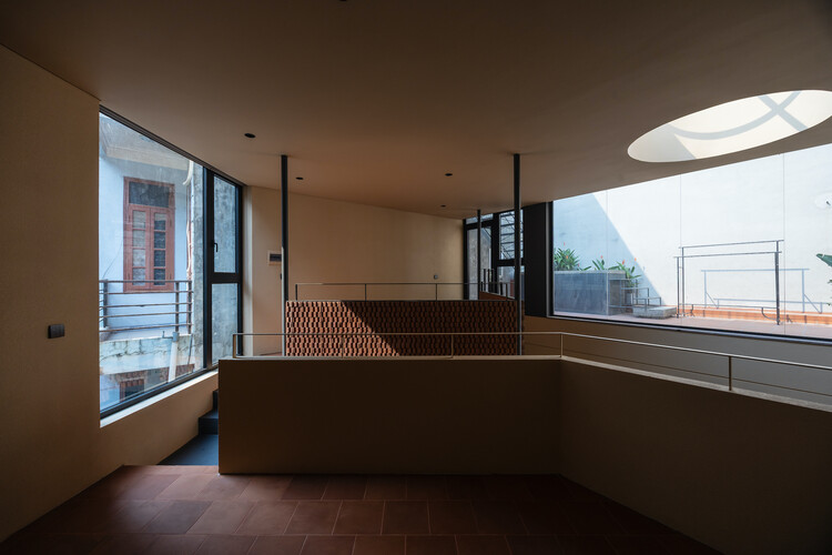 Linh Nam House / TOOB STUDIO - Interior Photography