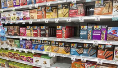 Should You Eat A Protein Bar Every Day? Here’s What You Need To Know