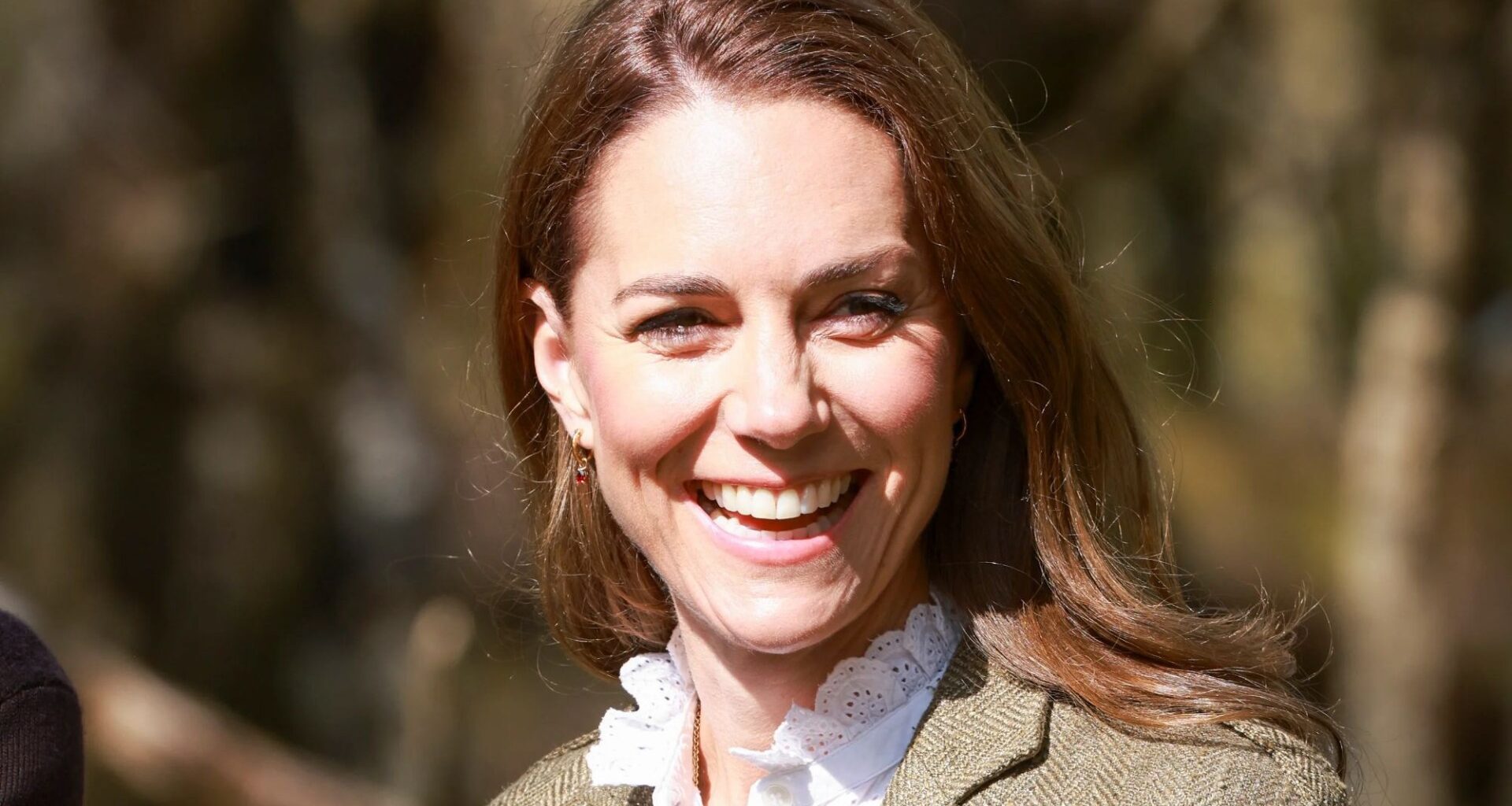 William and Kate bump into veteran TV star on ferry while celebrating 14th wedding anniversary in Scotland