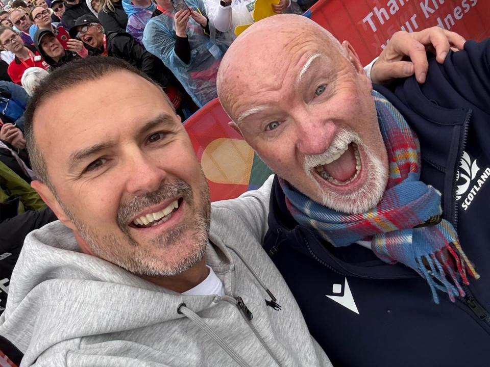 Paddy McGuinness and Tom Hunter at a Kiltwalk.