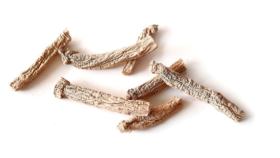 Ginseng: Ginseng, a name often heard in Japanese and Korean beauty products, is an anti-ageing herb. The phytochemicals present in this herb fight ageing signs and activate the skin's metabolism. The herb also fights and protects your skin from free radical damage caused due to sun exposure.(Pixabay)