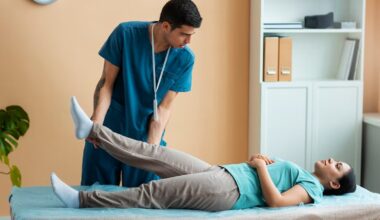Learn the three essential things to do as you age, according to Dr. Surender Pal Singh, a physiotherapy expert. (Source: Freepik)