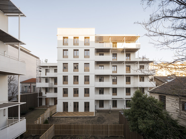 Saint-Denis 44 Housing Units / DREAM - Image 7 of 22