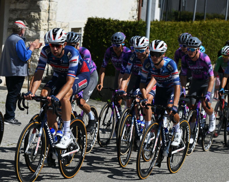 Tour de Romandie: A quiet day to Fribourg