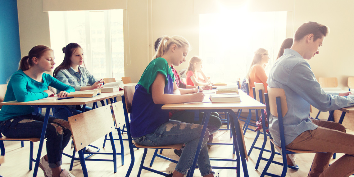 Taller students tend to perform slightly better in school, new research finds