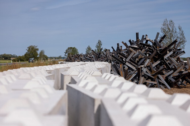 The Latvian Pavilion at the 2025 Venice Architecture Biennale Invites Critical Dialogue on the Spatial Impact of Conflict - Image 1 of 6