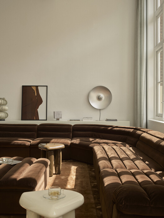 The Rental 2.0 / Ellison Studios - Interior Photography, Living Room, Wood