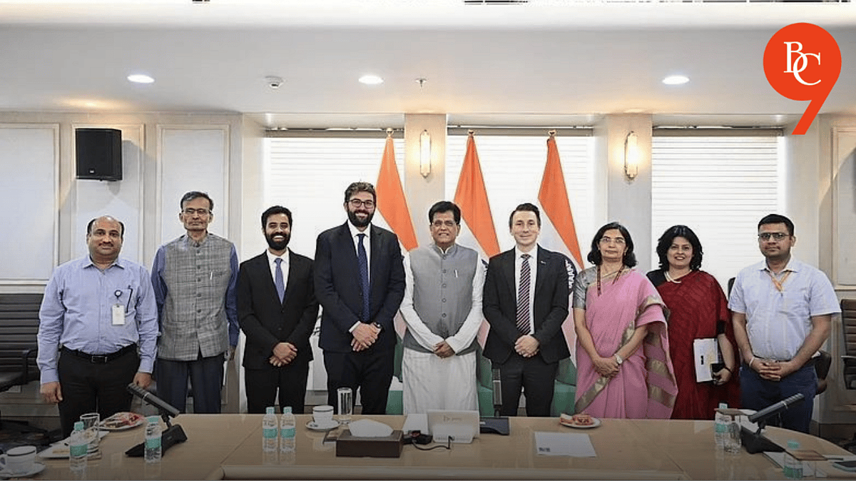 Piyush Goyal Meets Starlink Officials to Discuss Satellite Internet and Investments in India