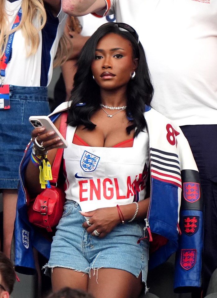 Tolami Benson, partner of Bukayo Saka, at a soccer match.