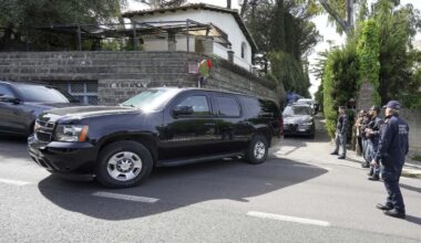 Iran, US begin second round of nuclear talks