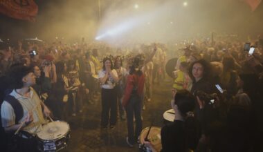 Fireworks as thousands greet Serbian students who cycled to France seeking EU support for protests