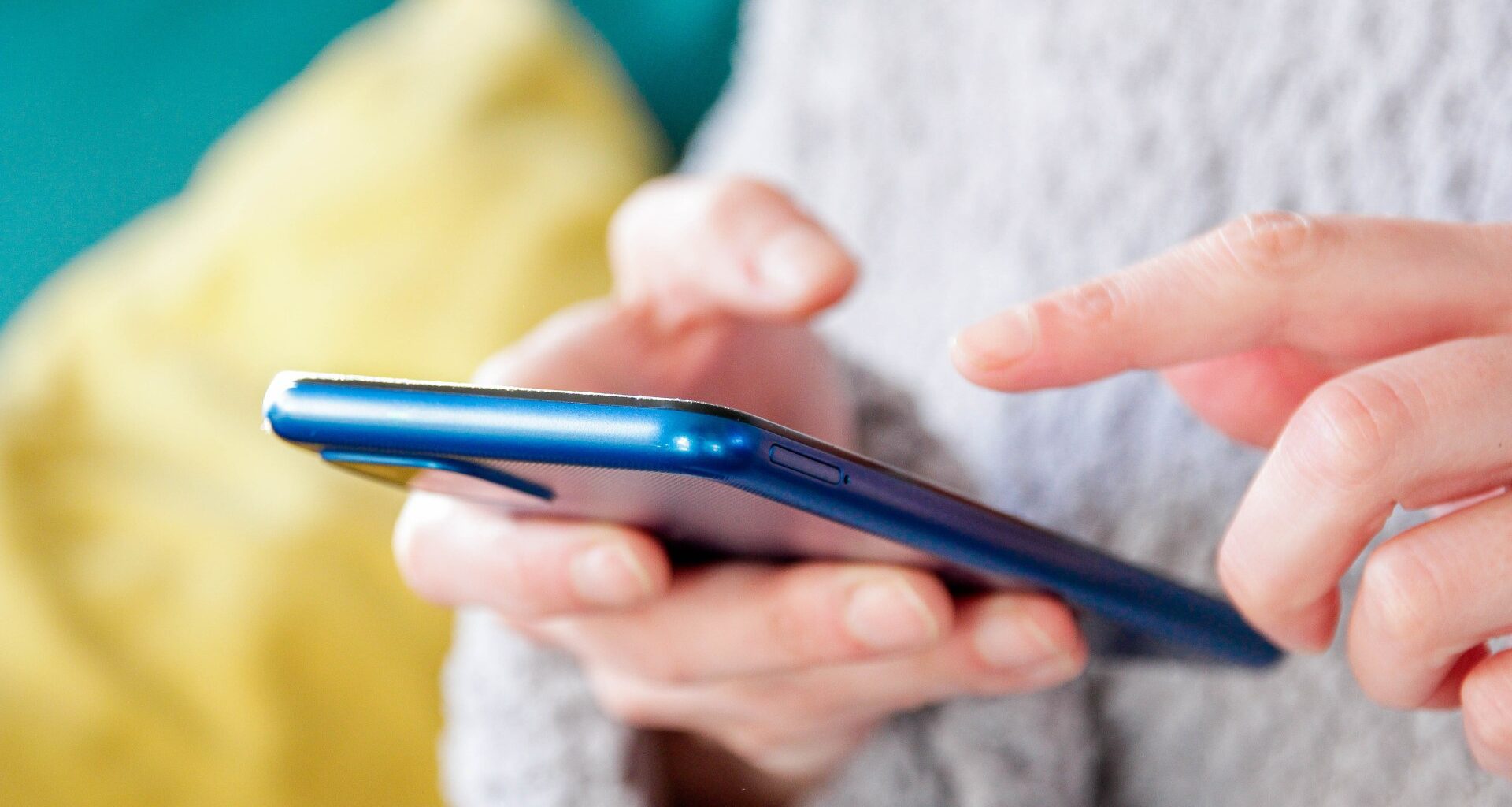 Mobile firms ranked best to worst as big suppliers drop down the list - plus how to save £100s on your bills