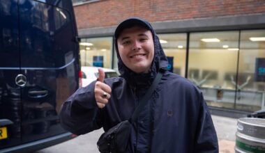 Kneecap’s surprise London performance begins a day after terror charge