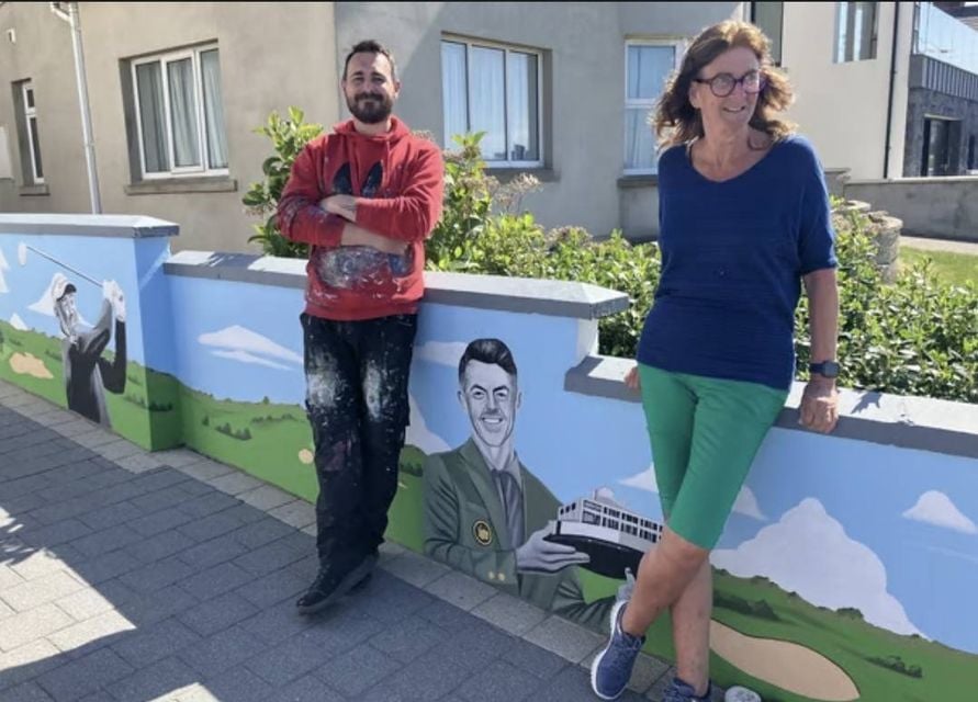 Artist Ian Lowry with B&B owner Maureen Davidson 