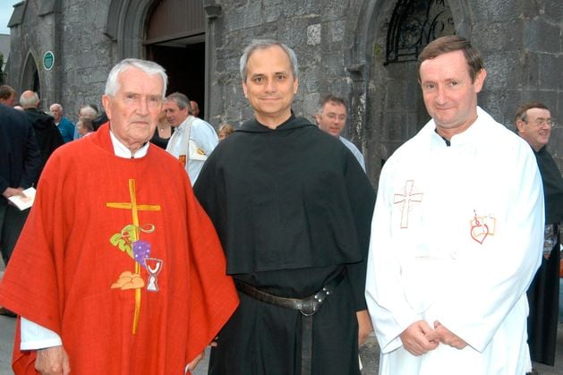 Pope Leo XIV’s Tipperary connection revealed in 20-year-old photo
