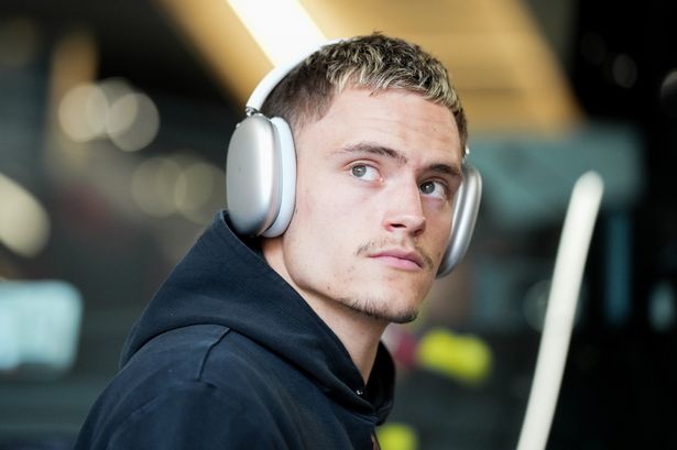 Florian Wirtz of Bayer 04 Leverkusen arrives at the stadium 